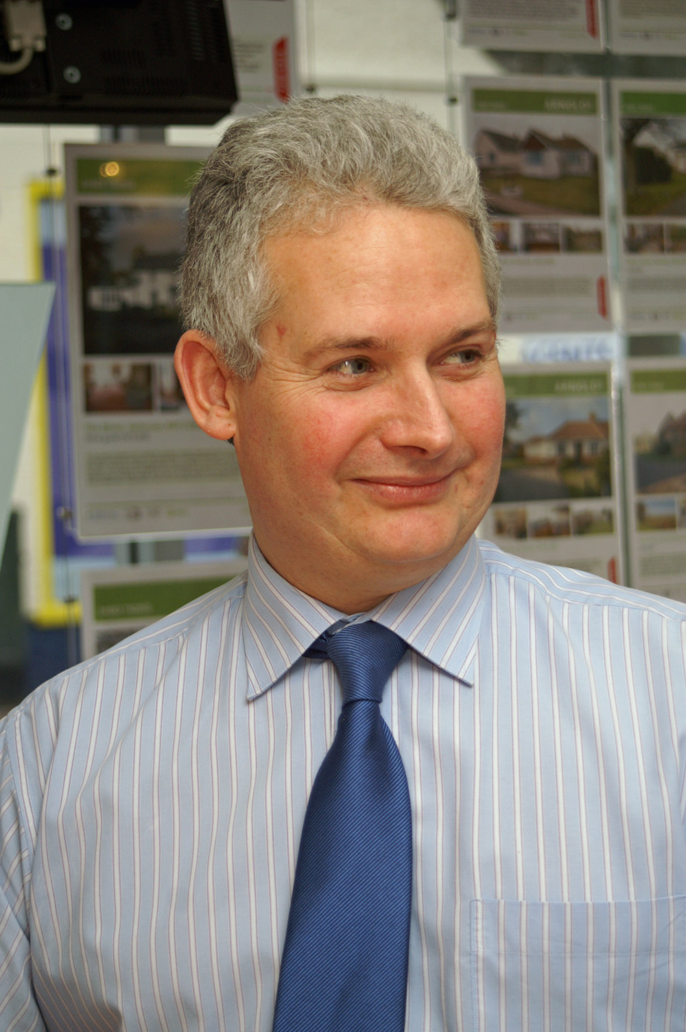 Ian Cairns Net Worth