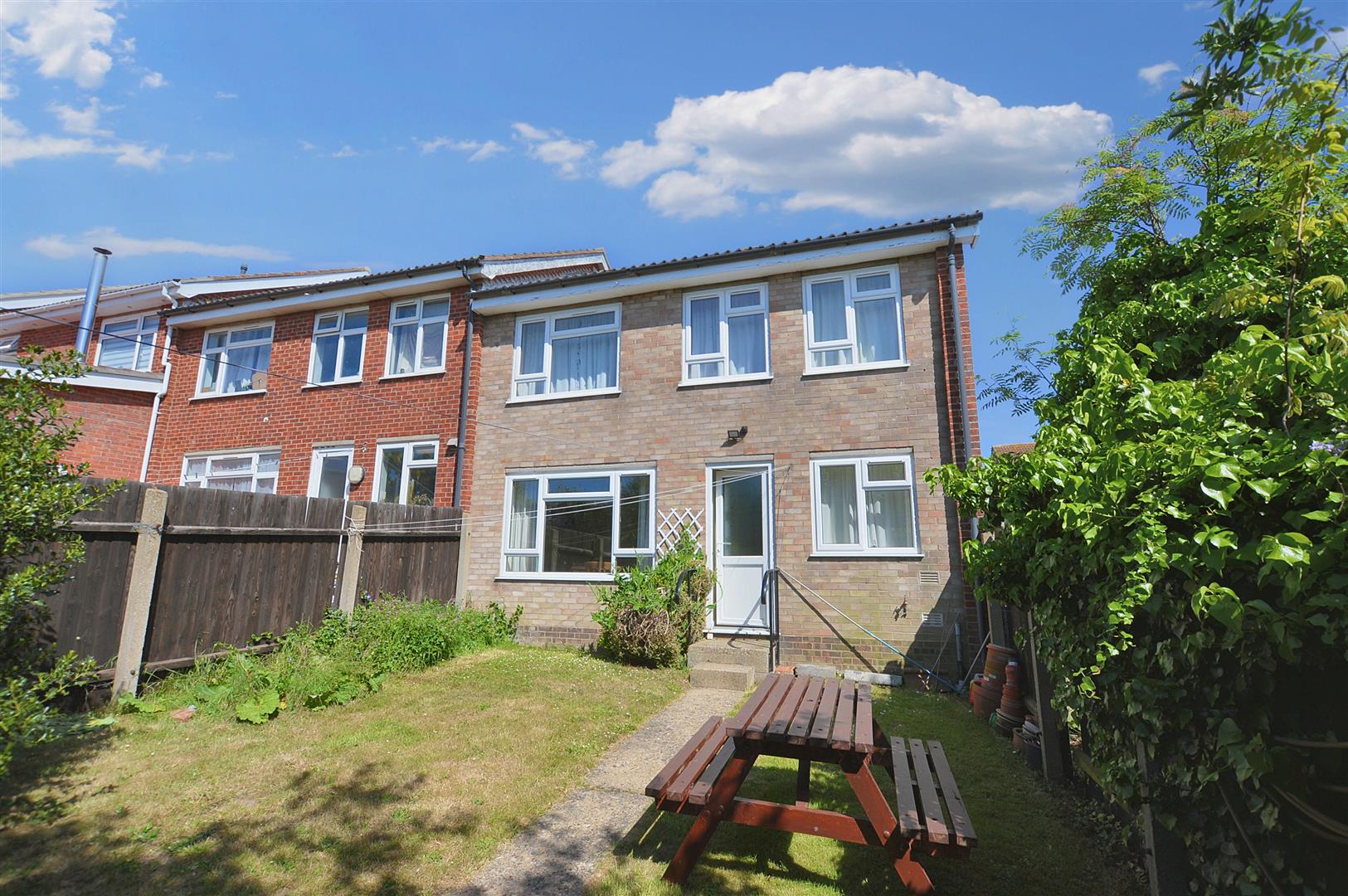 Lawson Way, Sheringham - Arnolds Keys