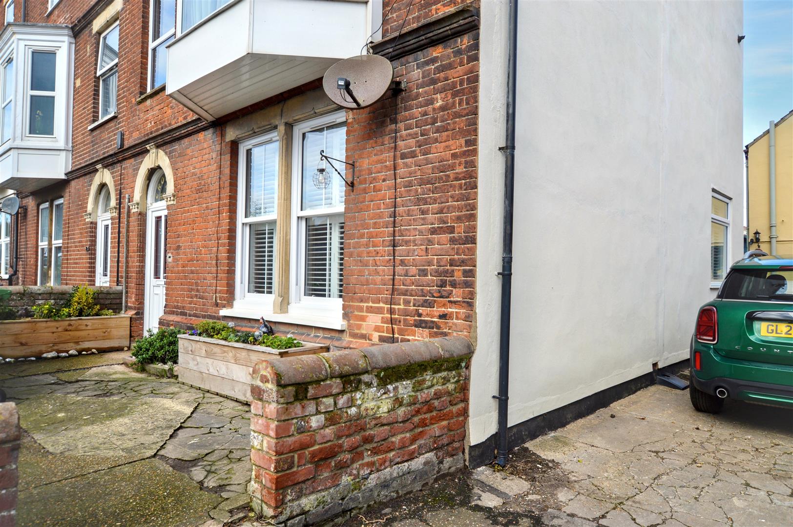 High Street, East Runton, Cromer - Arnolds Keys