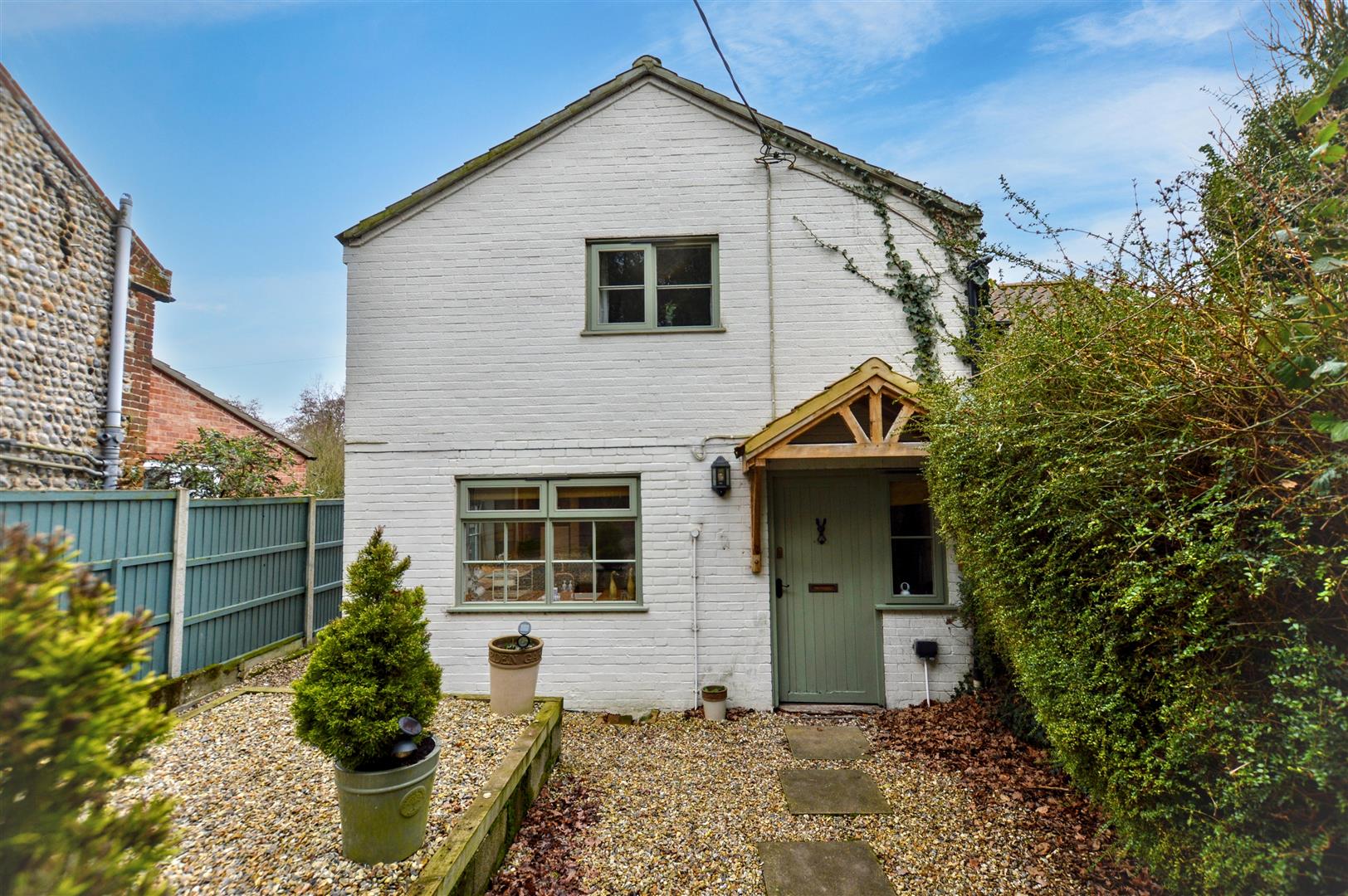 Warren Road, Southrepps - Arnolds Keys