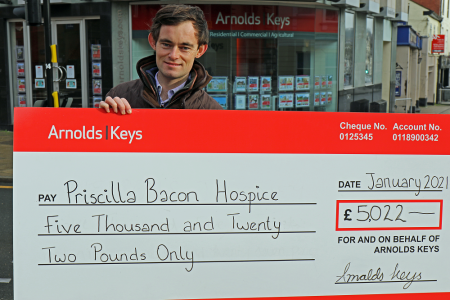 Nick Williams of Arnolds Keys with the Priscilla Bacon Hospice donation web