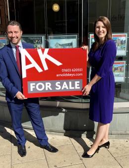 Martyn Baum and Tanya Chapman with the new Arnolds Keys one of the new for sale boards